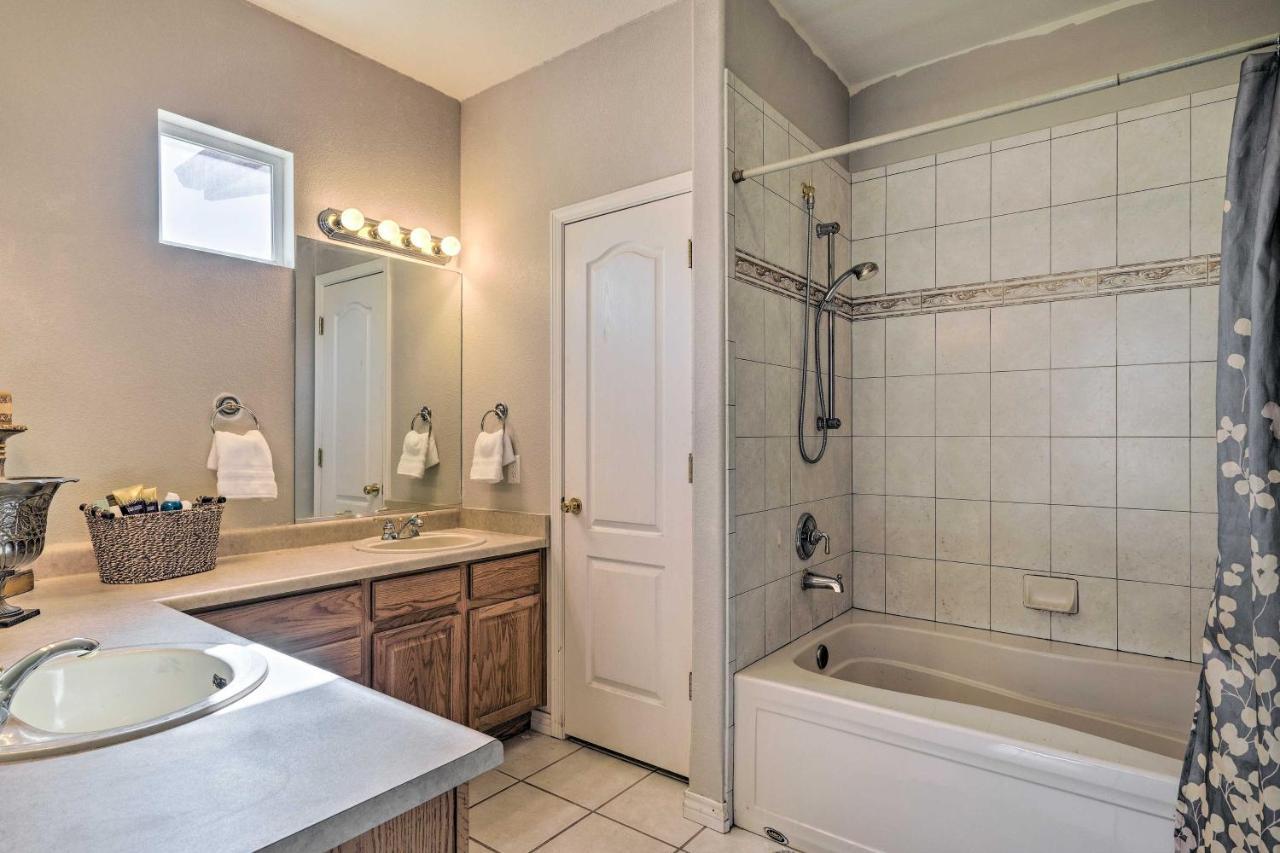 Colorado Springs Townhome About 10 Miles To Downtown! Bagian luar foto